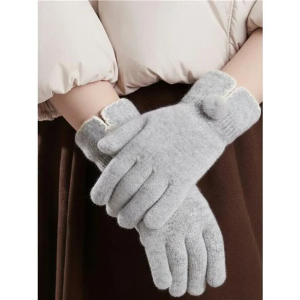 Pom-Pom Detail Gloves